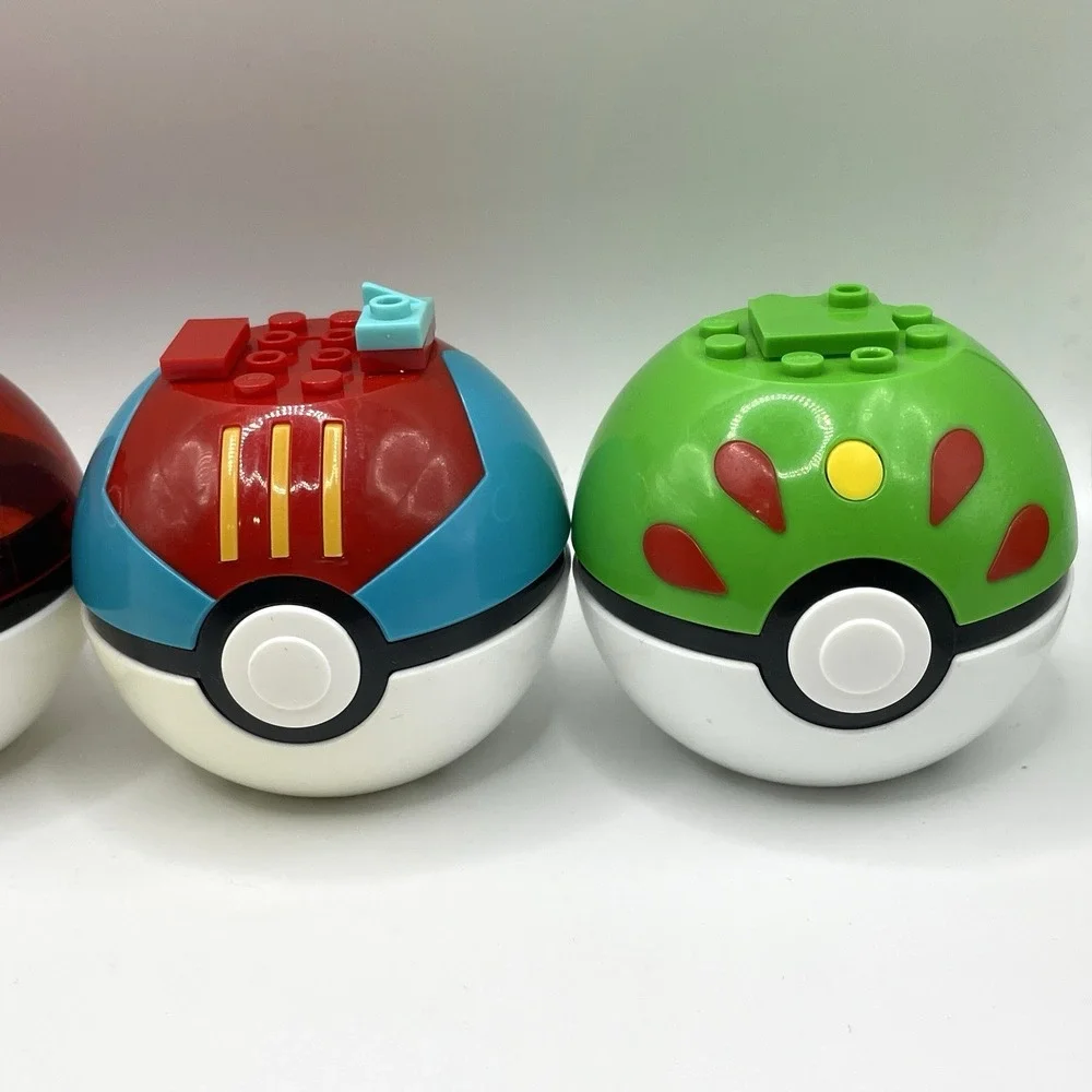 Mega Construx Empty Pokemon Pokeball Ball‎ LOT of 4